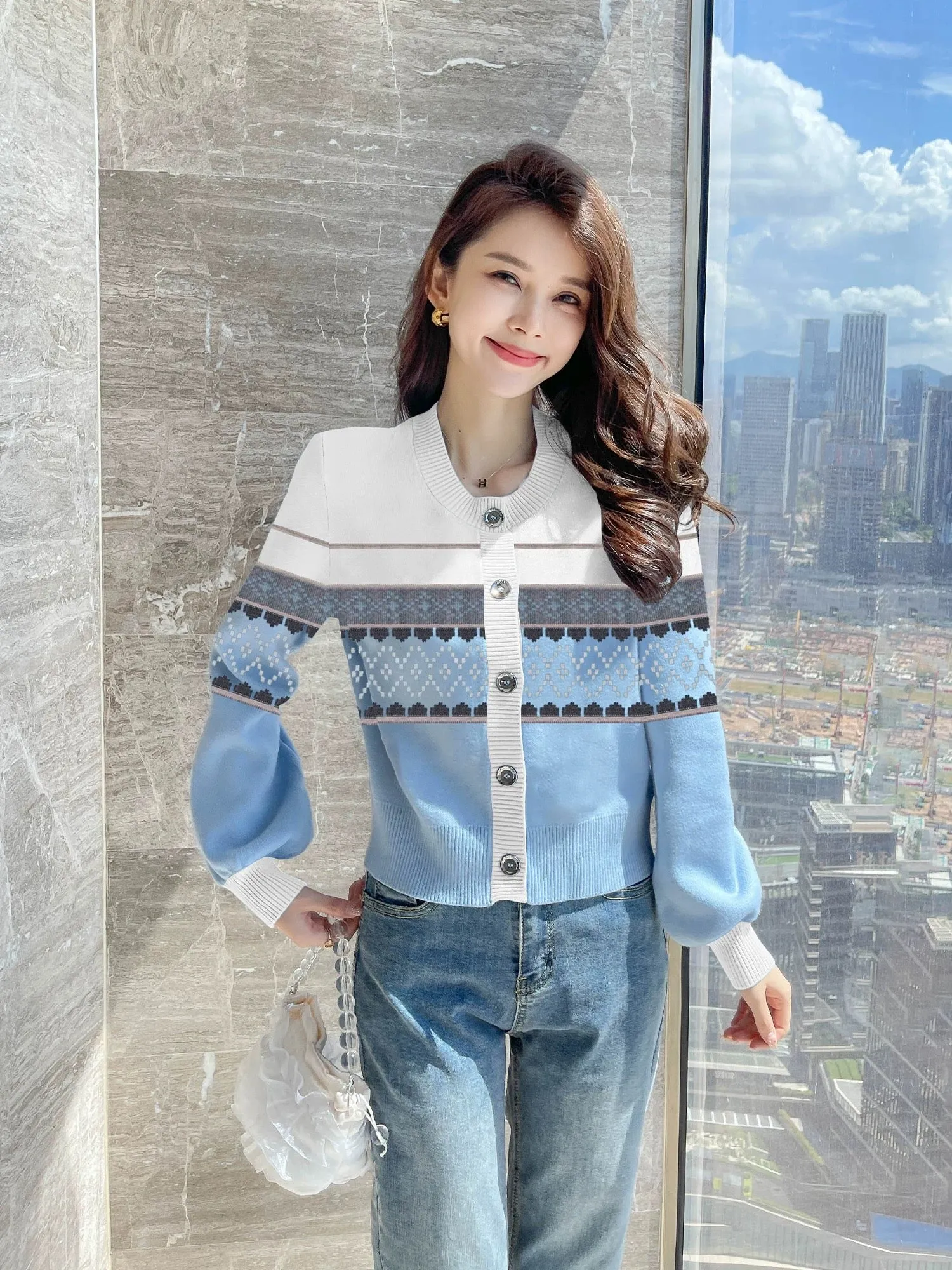 2024 Early Autumn New Women's Clothing Popular Blue Knitted Sweater Cardigan Small Fragrance Jacket Early Autumn Wear Top