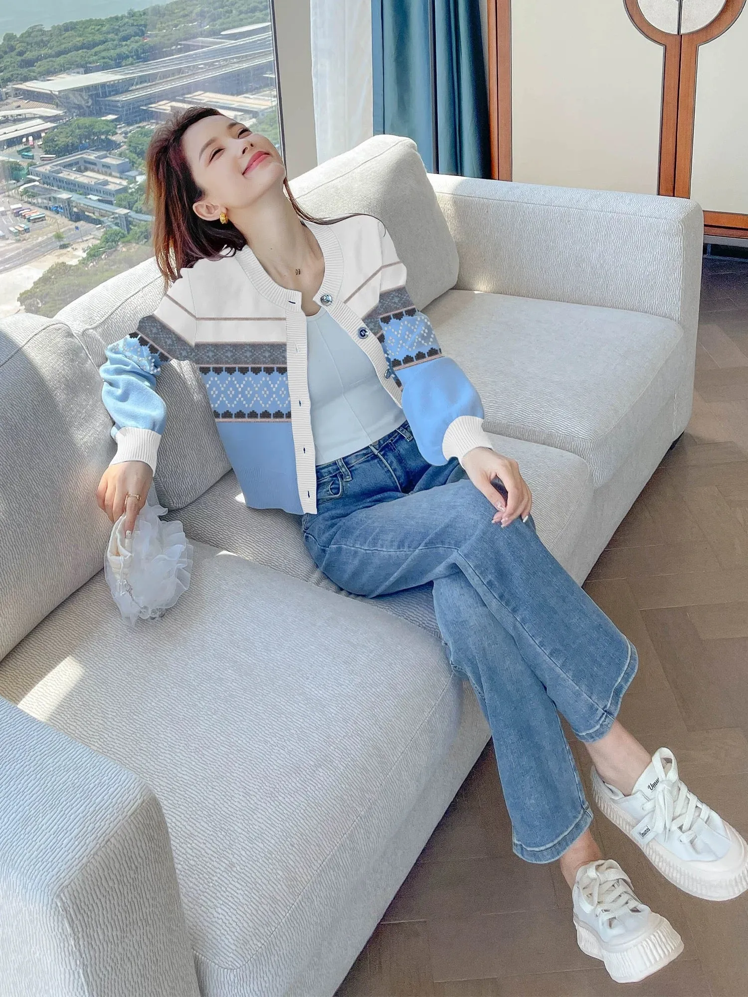 2024 Early Autumn New Women's Clothing Popular Blue Knitted Sweater Cardigan Small Fragrance Jacket Early Autumn Wear Top