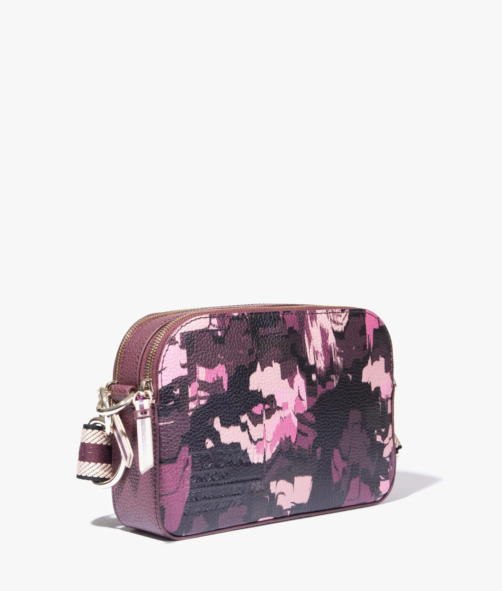 Beatti camo print camera bag in oxblood