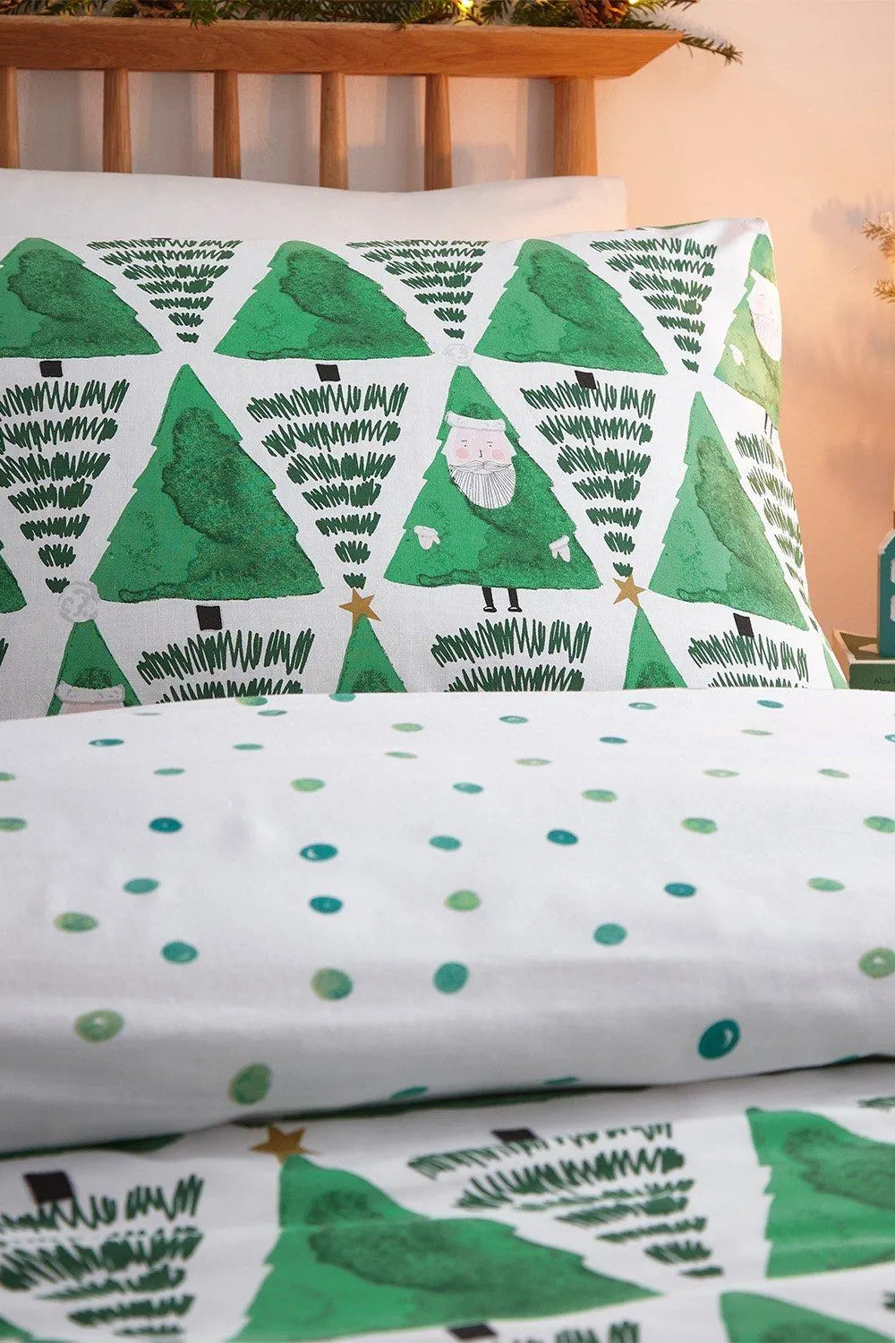 Bedding | Hide & Seek Santa Christmas Reversible Duvet Cover Set | Furn