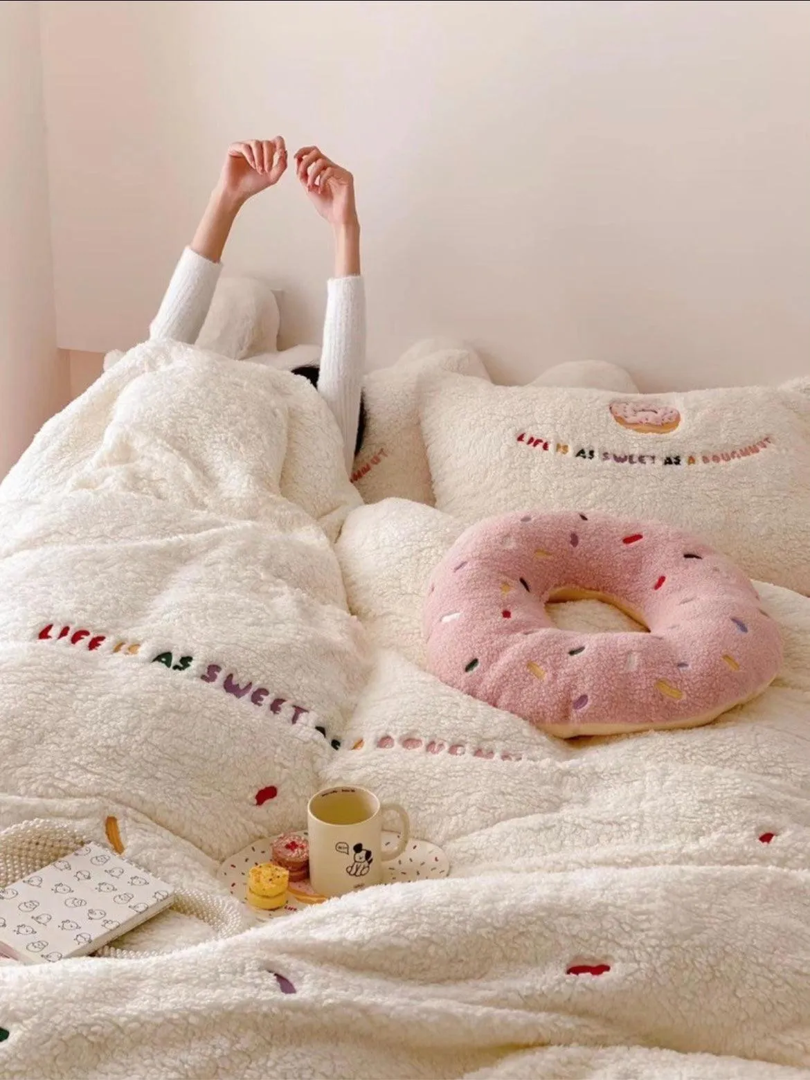 Donut Soft Lambswool Warm Bed Four Piece Sheet Set