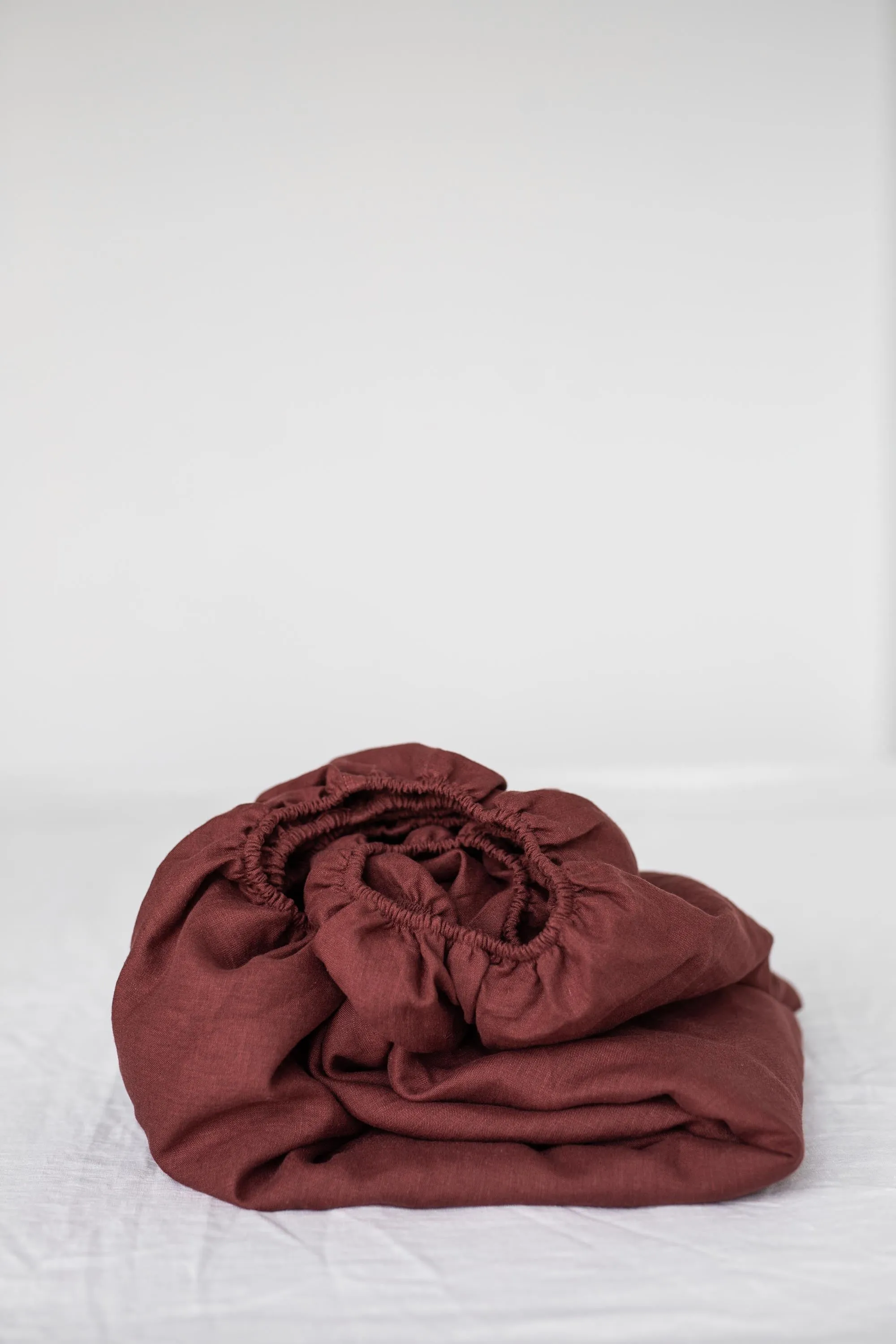 Linen fitted sheet in Terracotta