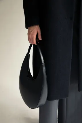 STRUCTURED CURVED SHOULDER BAG