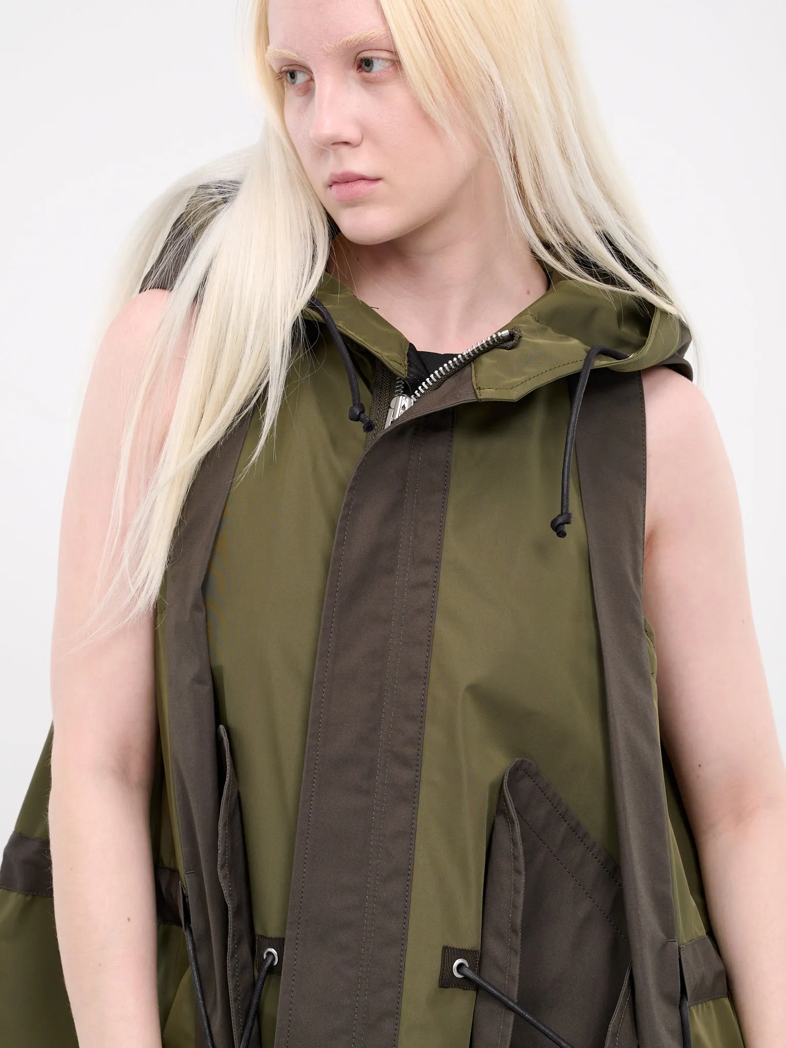 Taffeta Hooded Vest (24-07215-826-OLIVE)