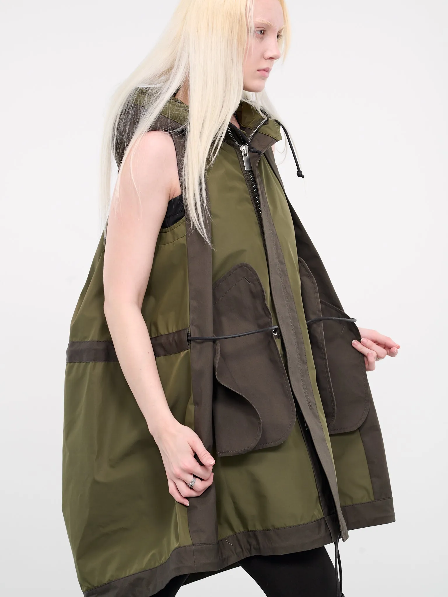 Taffeta Hooded Vest (24-07215-826-OLIVE)