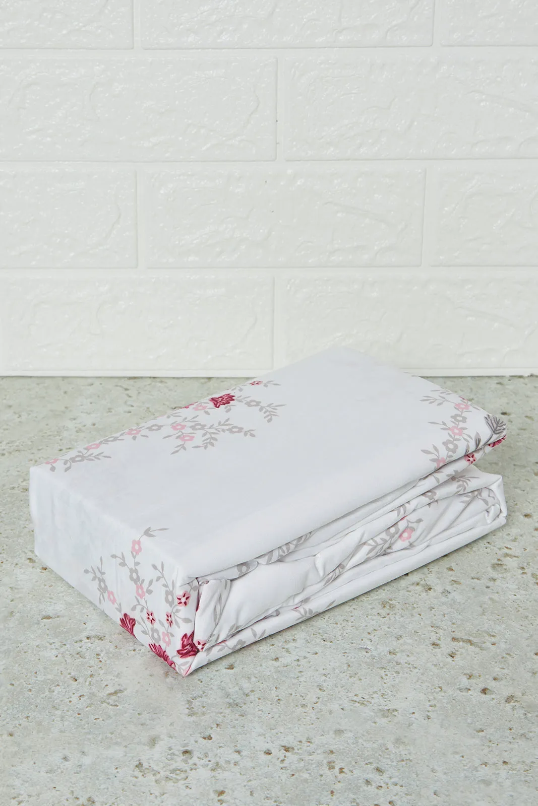 White Floral Printed Fitted Sheet (King Size)