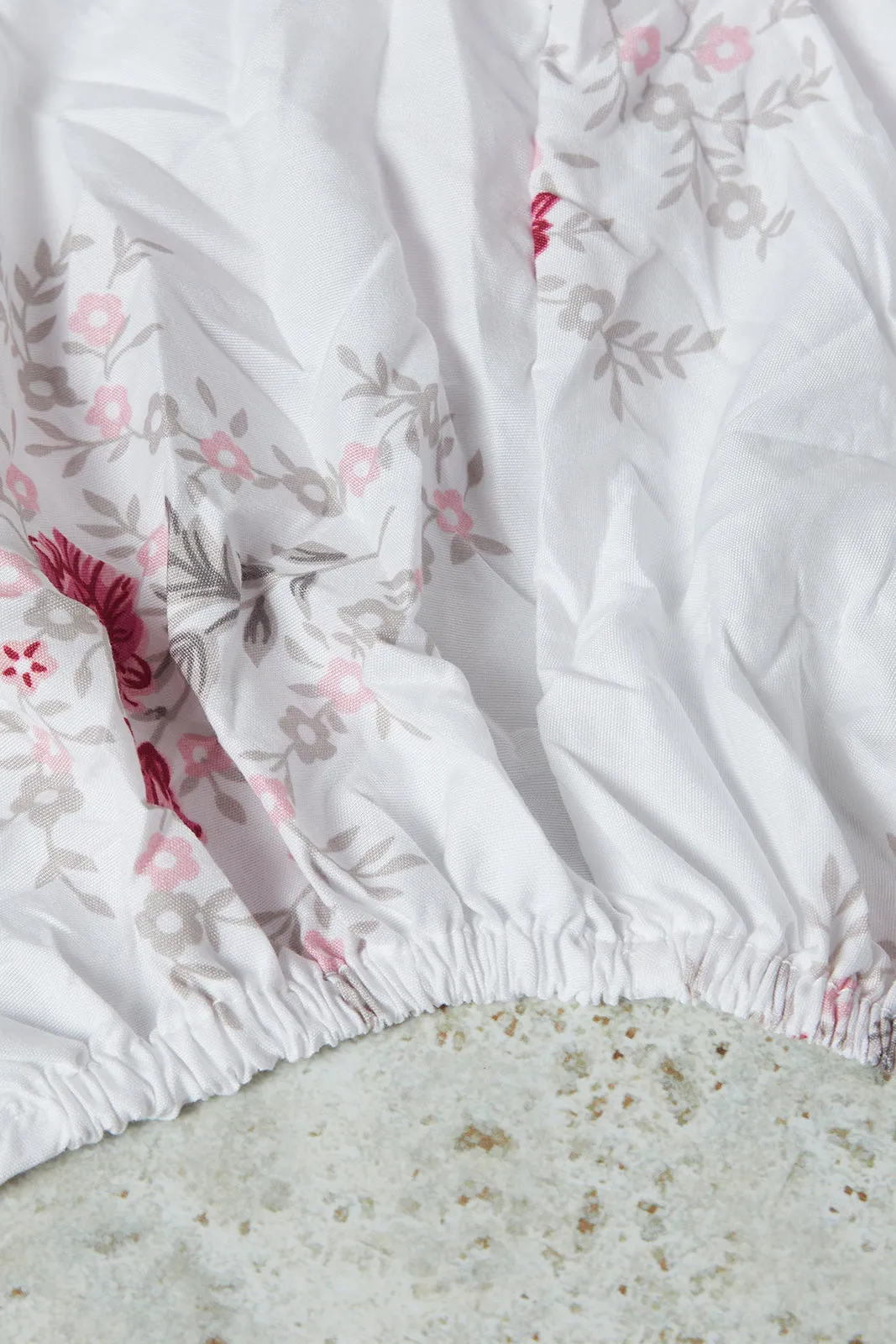 White Floral Printed Fitted Sheet (King Size)