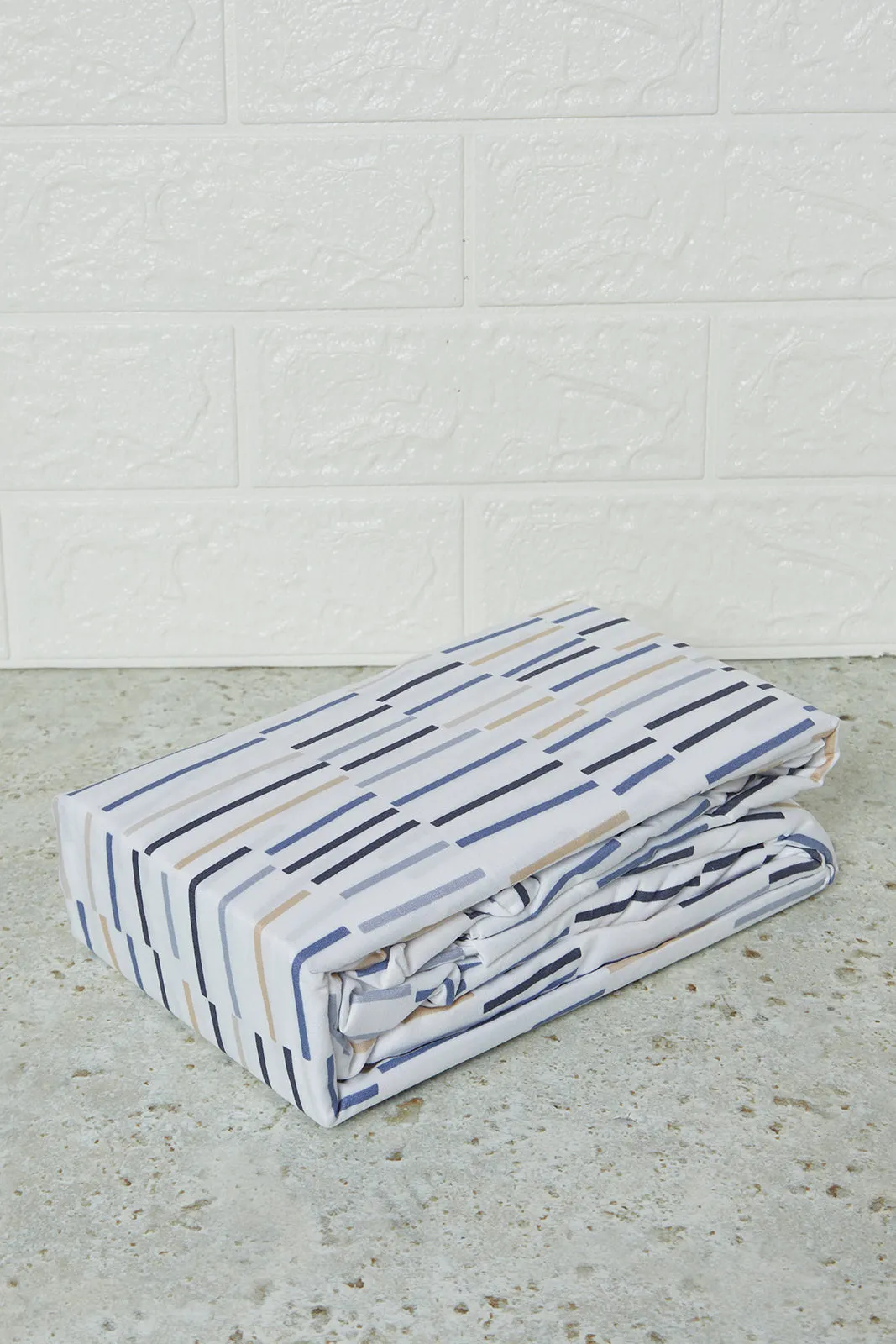 White Geometric Printed Fitted Sheet (Double Size)