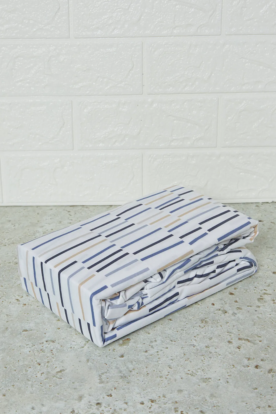 White Geometric Printed Fitted Sheet (King Size)