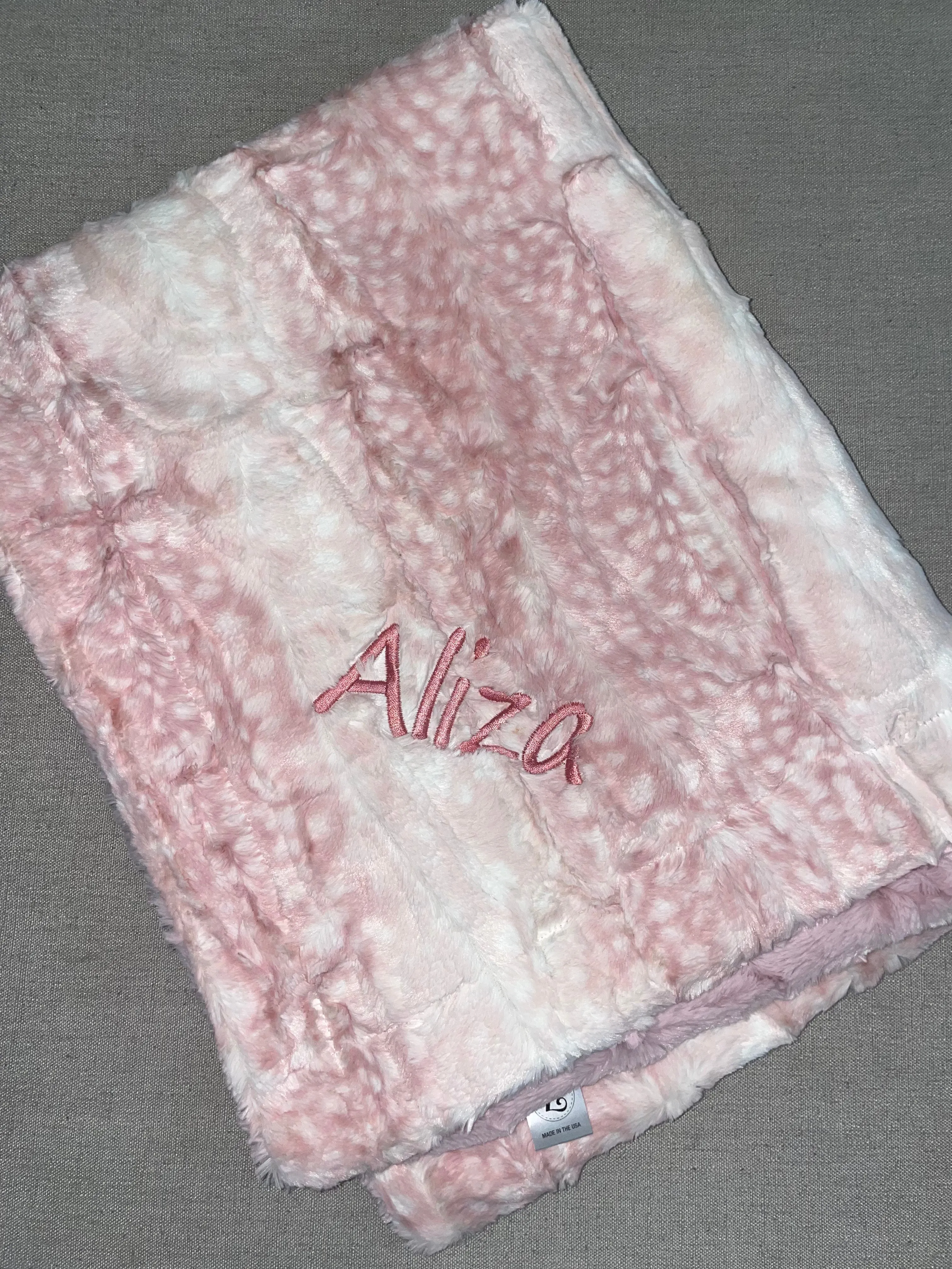 Zandino Noah Mauve Minky Blanket